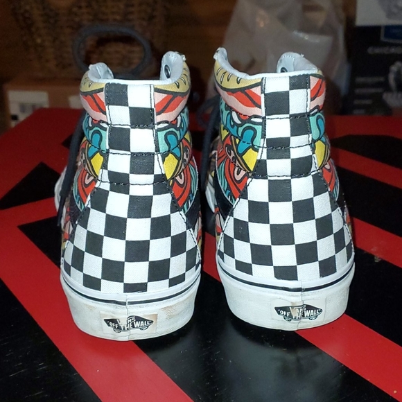 Vans - Picture 4 of 5